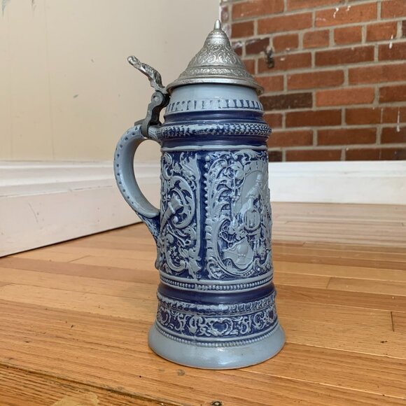 Vintage German Beer Stein Handgemalt with Pewter Lid - Picture 4 of 15